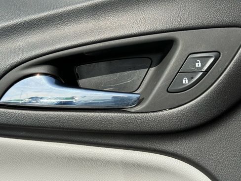 Used 2024 Chevrolet Equinox LS image 21