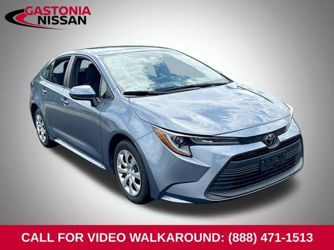 Used 2024 Toyota Corolla LE FWD image 1