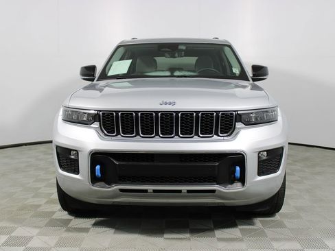 Used 2022 Jeep Grand Cherokee Overland w/ Luxury Tech Group IV image 30