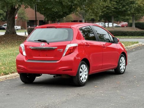 Used 2014 Toyota Yaris LE FWD image 8