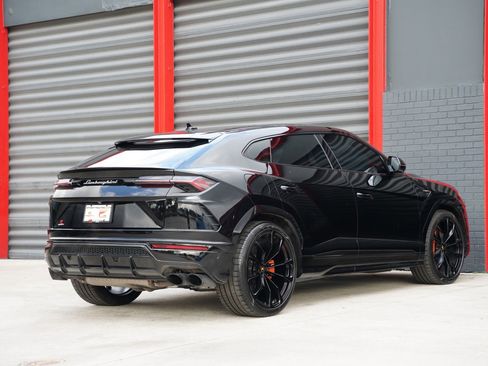 Used 2020 Lamborghini Urus image 5