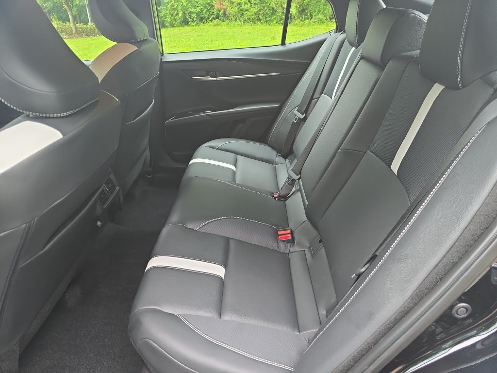 Used 2026 Toyota Camry SE w/ Multimedia Upgrade Package FWD image 16