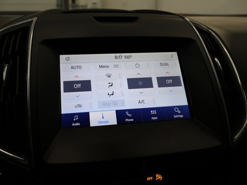 Used 2020 Ford Edge Titanium w/ Class II Trailer Tow Package AWD/4WD image 49