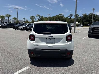 Used 2023 Jeep Renegade Latitude