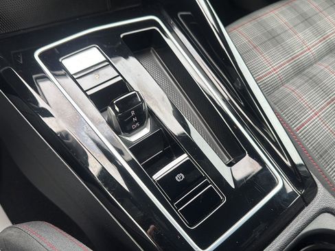 Used 2024 Volkswagen GTI S image 21