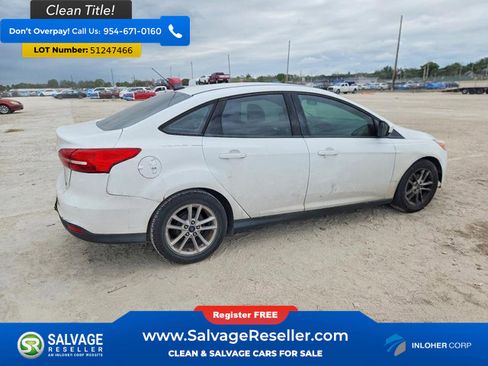 Used 2018 Ford Focus SE FWD image 4