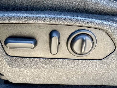 Used 2019 Chevrolet Silverado 1500 LT Trail Boss image 12