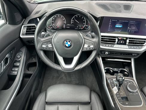 Used 2019 BMW 330i Sedan w/ Driving Assistance Package RWD image 14