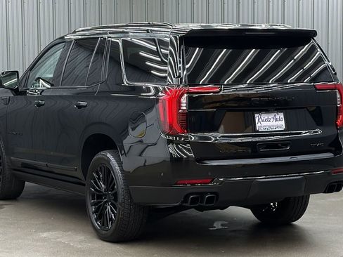 Used 2026 GMC Yukon Denali w/ Sun & Power Step Package image 3