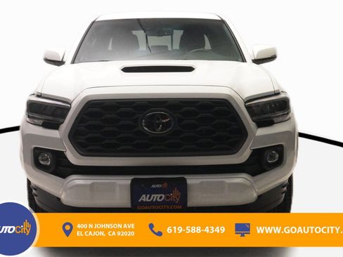 Used 2022 Toyota Tacoma TRD Sport image 4