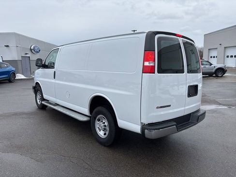 Used 2024 Chevrolet Express 2500 w/ Driver Convenience Package image 5