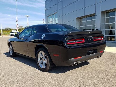 Used 2023 Dodge Challenger SXT image 7