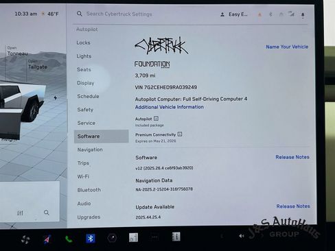 Used 2024 Tesla Cybertruck AWD Crew Cab image 15