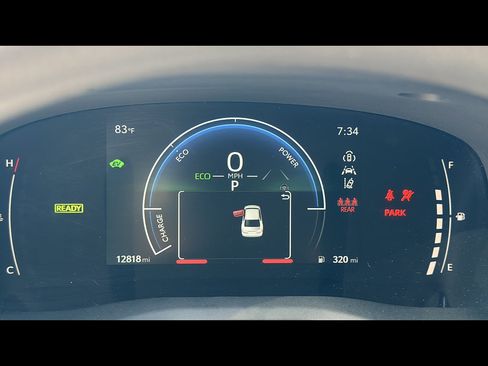 Used 2025 Toyota Camry LE FWD image 8