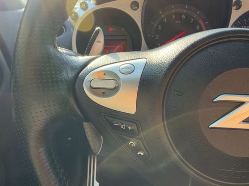 Used 2014 Nissan 370Z Touring image 30