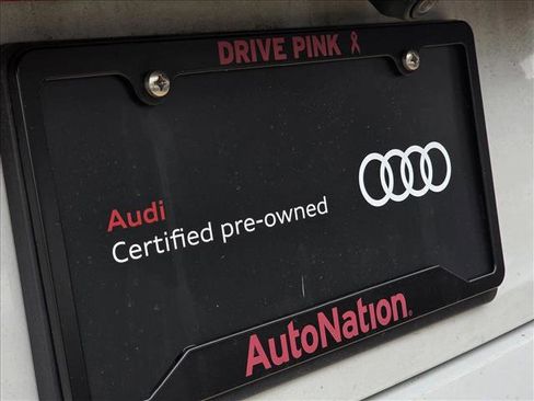 Certified 2024 Audi Q8 e-tron Prestige image 12