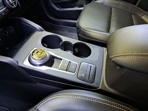 Used 2021 Ford Escape SEL w/ Technology Package FWD image 31