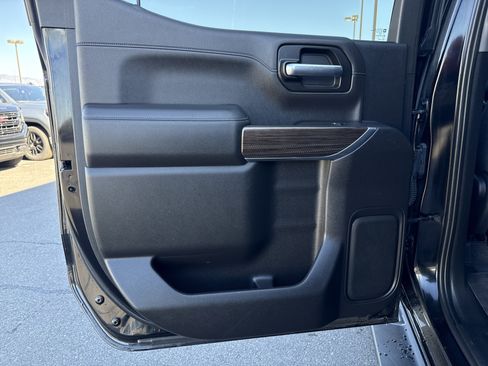 Used 2019 Chevrolet Silverado 1500 LT Trail Boss image 27