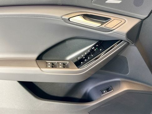 New 2027 Audi SQ6 e-tron Premium Plus image 15