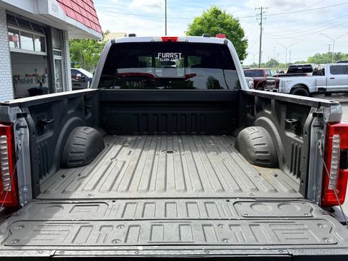 Used 2023 Ford F250 Lariat w/ Lariat Ultimate Package image 10