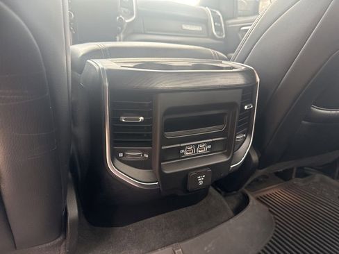 Used 2023 RAM 1500 Laramie AWD/4WD image 12