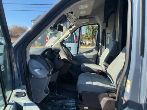 Used 2019 Ford Transit 250 148 High Roof Extended image 20