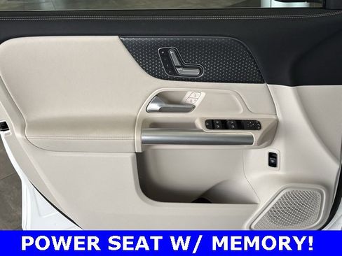 Certified 2025 Mercedes-Benz GLA 250 image 4