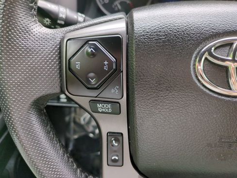 Used 2023 Toyota Tacoma TRD Sport AWD/4WD image 24