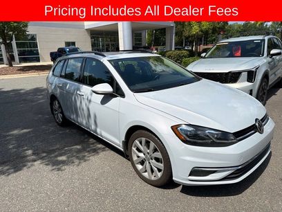 Used 2019 Volkswagen Golf SE