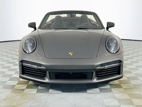 Used 2022 Porsche 911 Turbo image 2