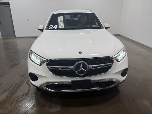 Used 2024 Mercedes-Benz GLC 300 4MATIC image 37
