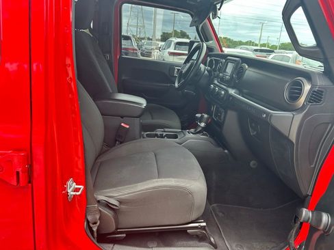 Used 2018 Jeep Wrangler Unlimited Sport AWD/4WD image 32