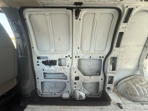 Used 2016 Chevrolet Express 2500 image 29