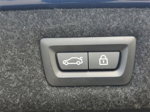 Used 2023 BMW 530i w/ M Sport Package image 10