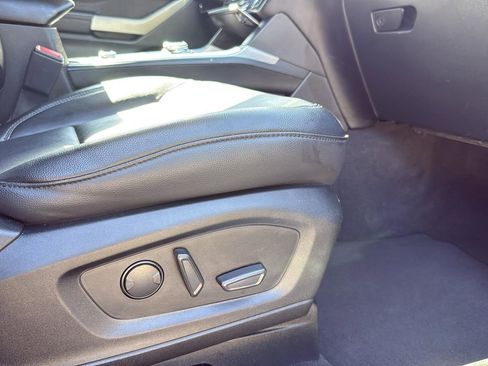 Used 2023 Ford Explorer Limited image 22