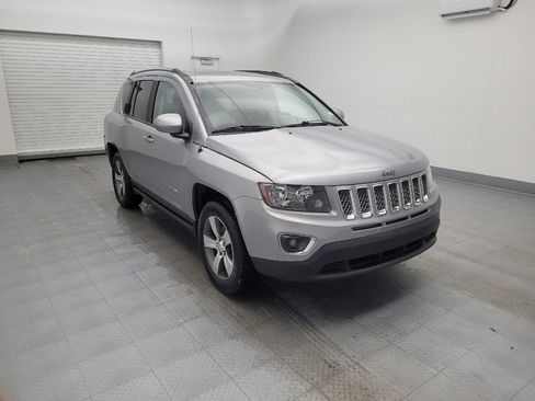 Used 2017 Jeep Compass High Altitude image 13