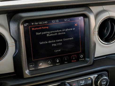 Used 2021 Jeep Wrangler Unlimited Sahara image 40