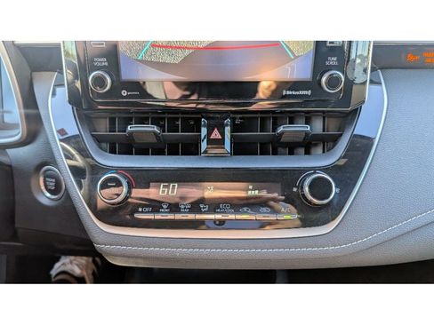 Used 2021 Toyota Corolla SE w/ Carpet Mat Package (TMS) image 27