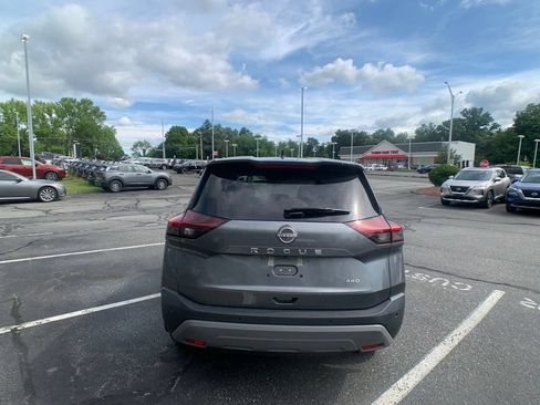Used 2023 Nissan Rogue S AWD/4WD image 5