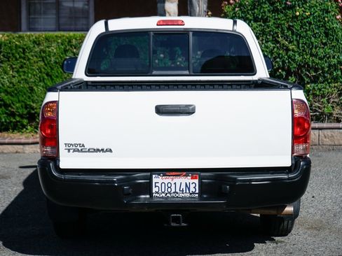 Used 2014 Toyota Tacoma 2WD Access Cab image 7