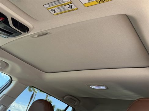 Certified 2025 Subaru Outback Touring XT w/ Popular Package #2 image 19