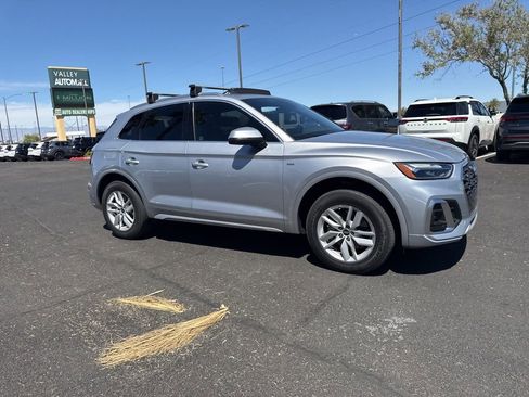 Used 2023 Audi Q5 2.0T Premium w/ Convenience Package image 6