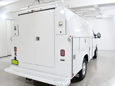 New 2026 Ford E-350 and Econoline 350 Super Duty w/ Power Equipment Group image 12