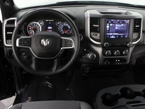 Used 2024 RAM 2500 Big Horn w/ Bed Utility Group image 10