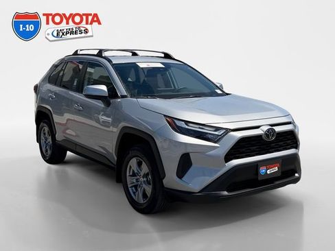 Certified 2025 Toyota RAV4 XLE FWD image 7