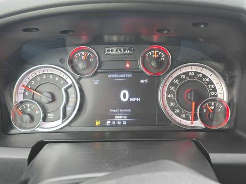 Used 2020 RAM 1500 Express w/ Wheel & Sound Group image 22
