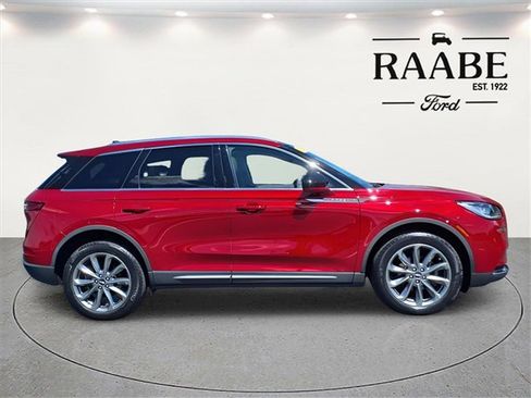 Used 2021 Lincoln Corsair AWD w/ Premium Package image 8
