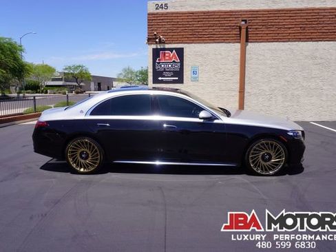 Used 2021 Mercedes-Benz S 580 4MATIC Sedan w/ AMG Line image 12