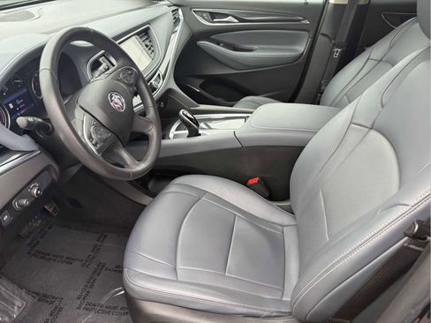 Used 2020 Buick Enclave Essence w/ Sound and Sites Package AWD/4WD image 9
