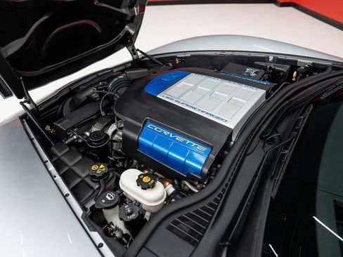 Used 2013 Chevrolet Corvette ZR1 w/ Battery Protection Package RWD image 12